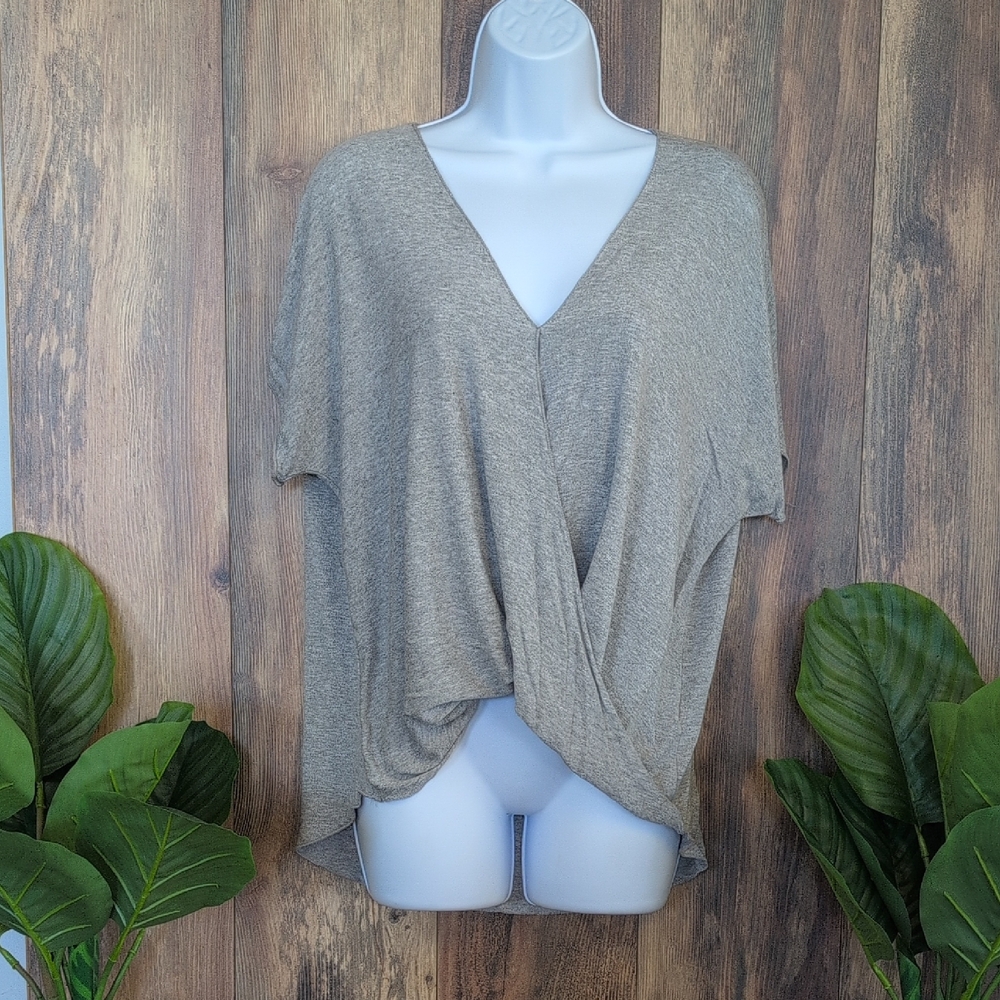 Red by BKE Gray Oversized Tied V Neck Tee S             C567